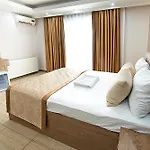 Lion Hotel