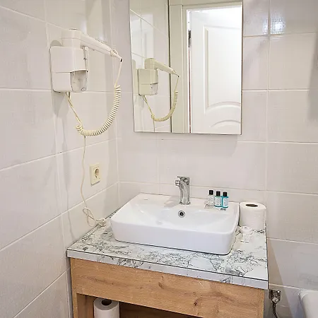 Lion * Büyükçekmece